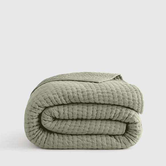 Quince European Linen Cotton Stitch Quilt, Green, Size Full/Queen - Picture 1 of 14